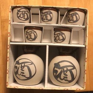 Traditional Pottery Saki Set